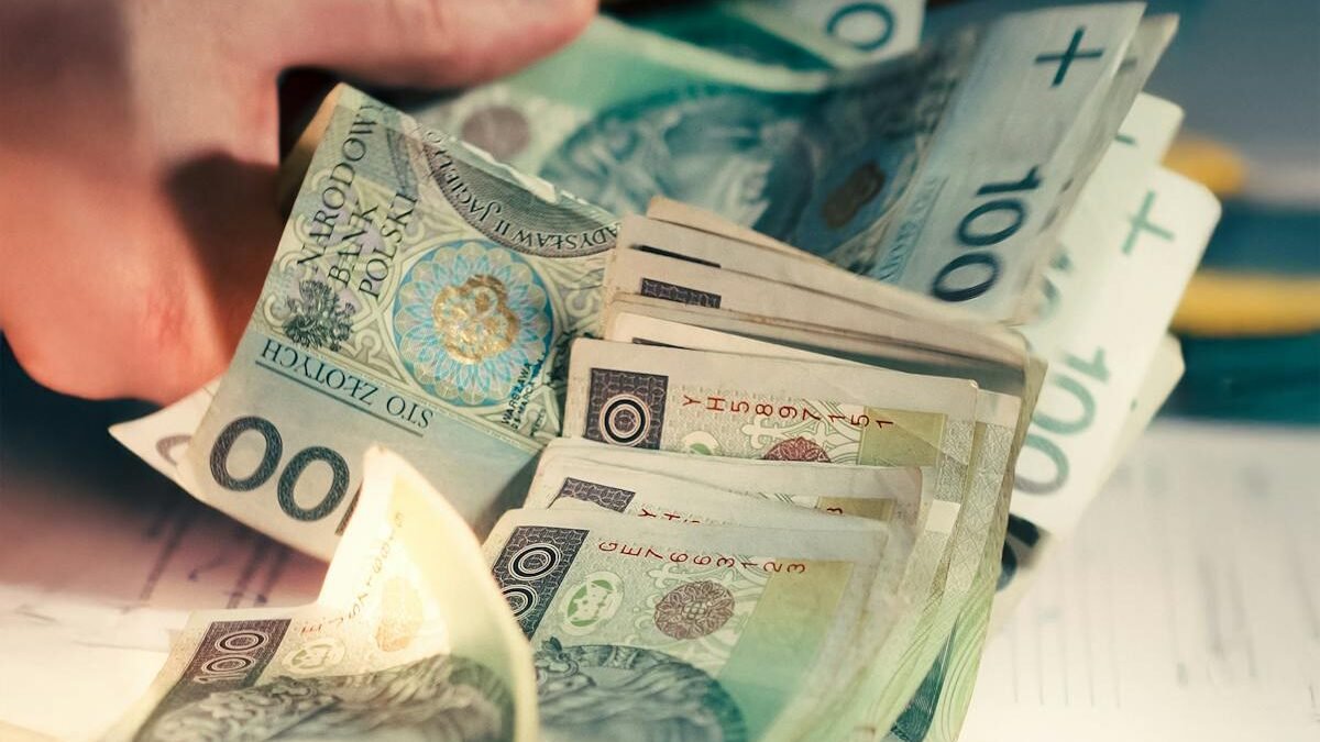 Stopy procentowe NBP: Czy Rada Polityki Pieniężnej zdecyduje się na obniżki przed końcem roku?